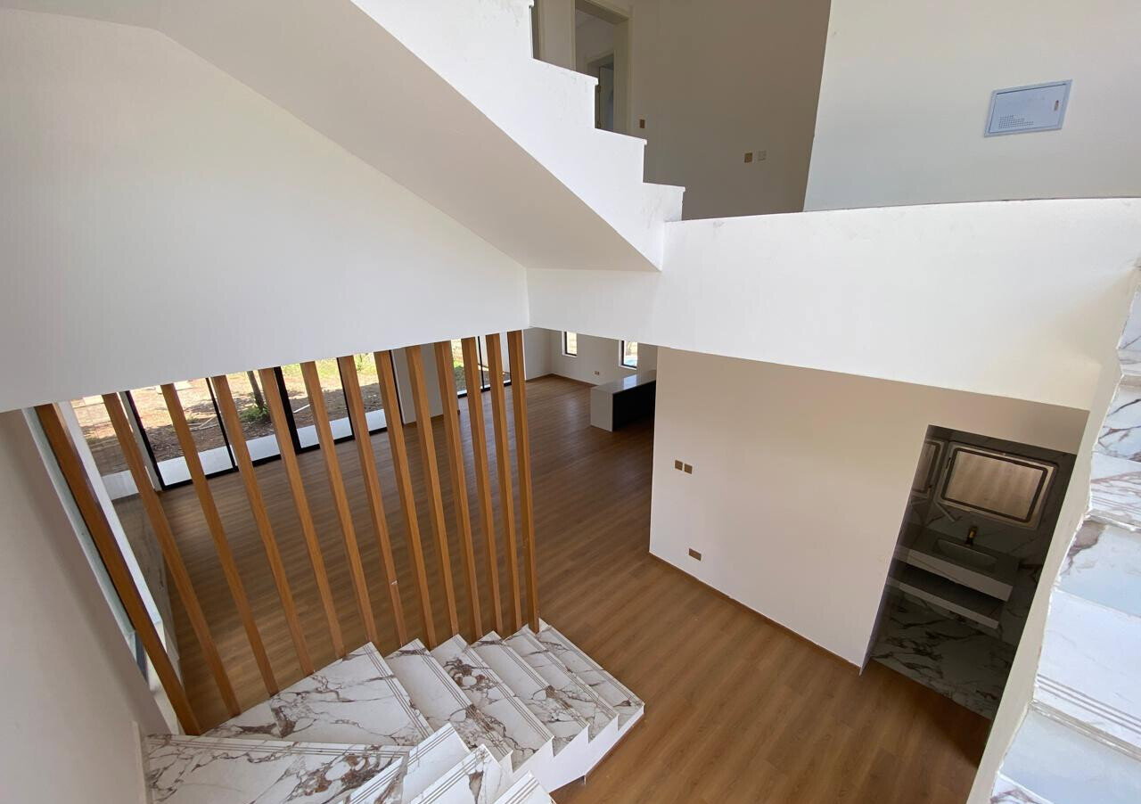 5-Ensuite Townhouse with DSQ & Solar on 0.4 Acre - Lavington