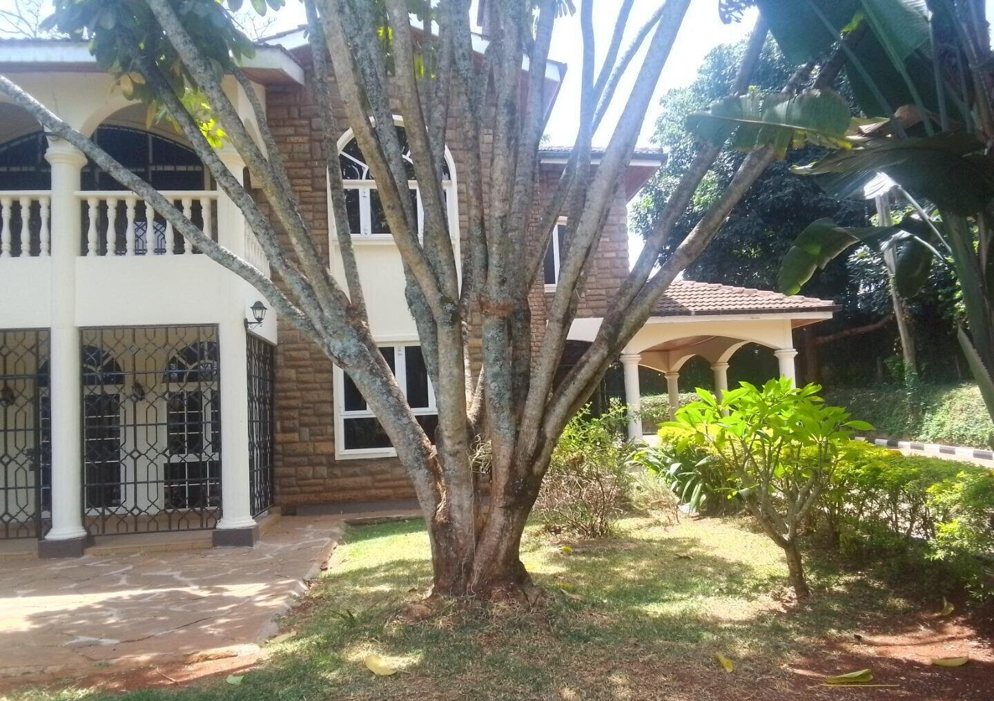 Half Acre 4BR Garden Home