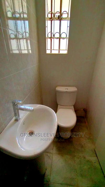 3bdrm Bungalow in Mangari Roads Karen, Hardy for Rent - Image 10