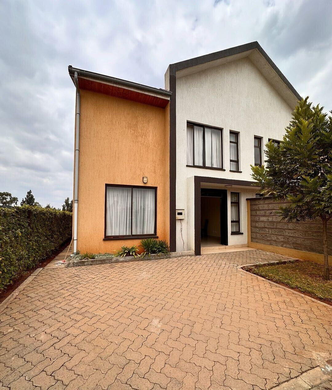 4BR Family Townhouse with Solar Heating - Syokimau