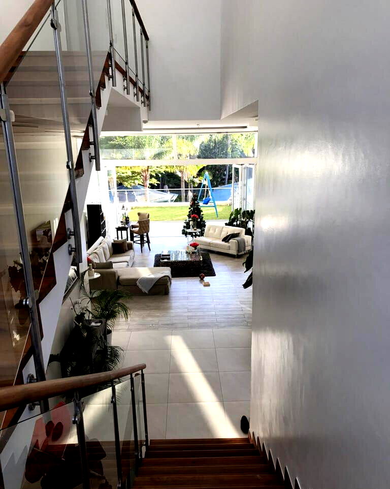 5-Ensuite Townhouse with Pool & UN-Approved Security - Spring Valley