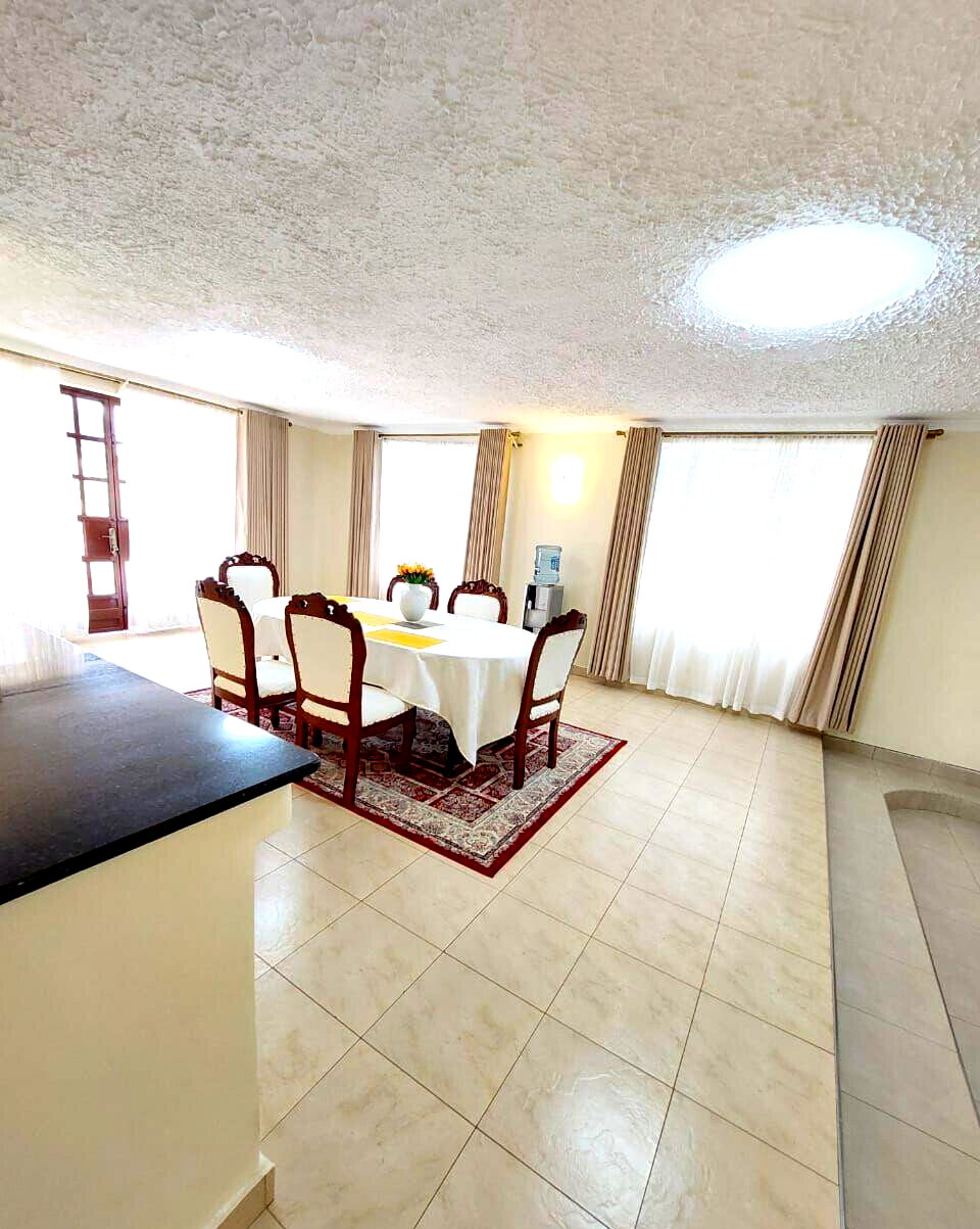 5 En-Suite Townhouse with Fireplace & Roof Terrace - Kitisuru