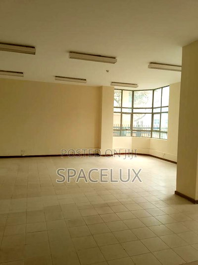 Nice Office CBD Town 1200sqft Size - Image 2