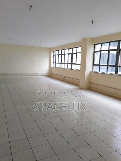 Nice Office CBD Town 1200sqft Size - Image 5
