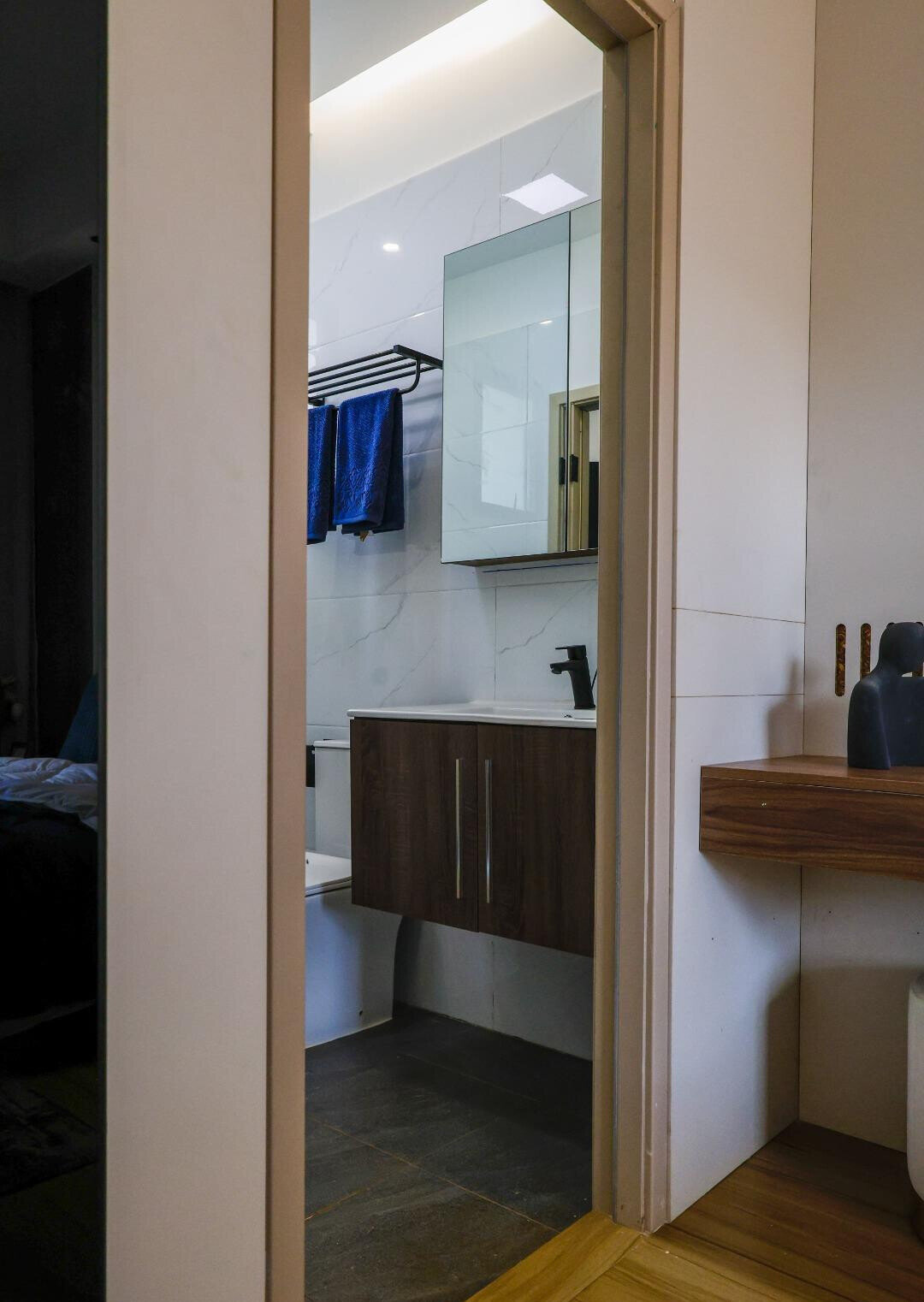 1BR Apartment with Lift Access & Backup Generator - Kilimani