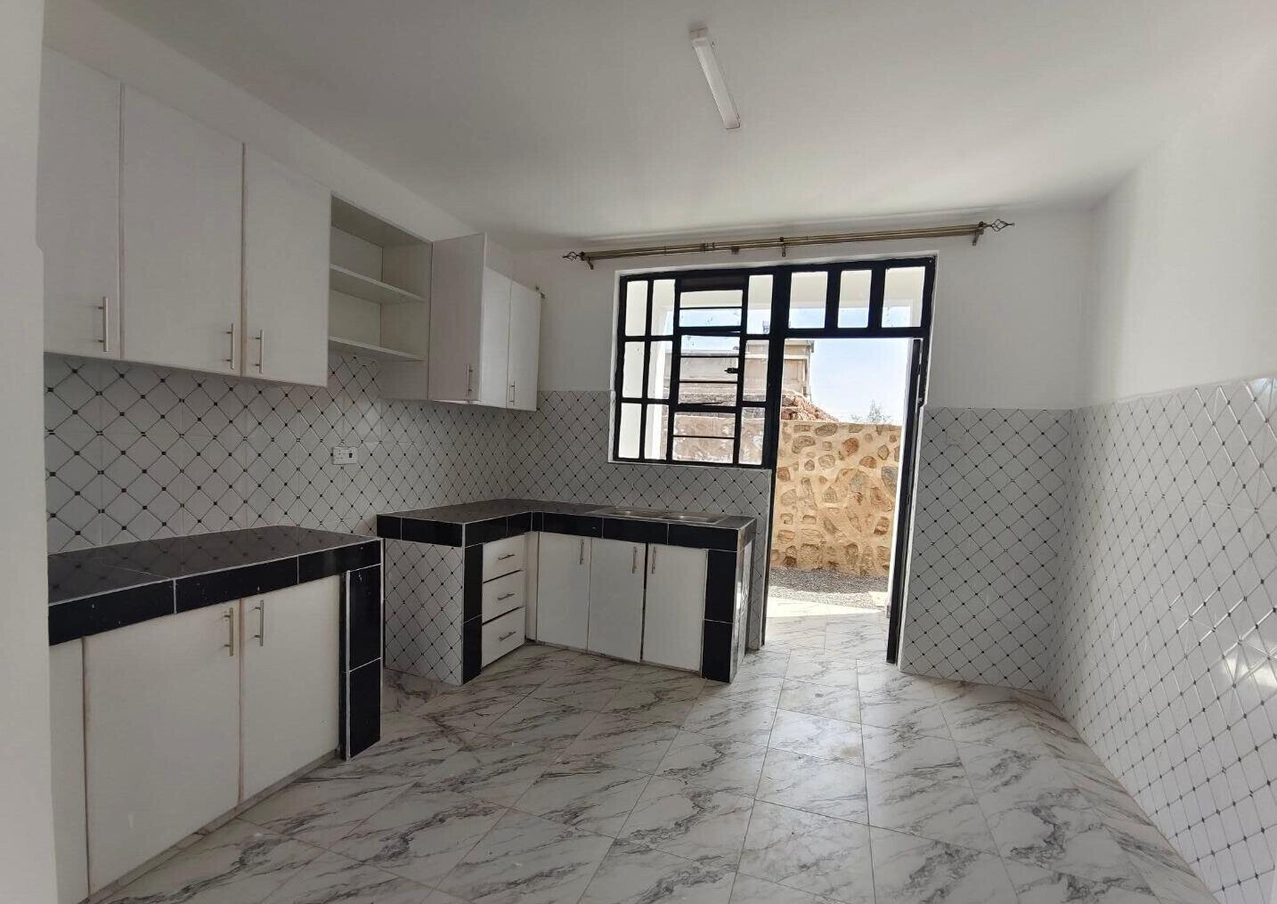 3BR All-Ensuite Bungalow with 50x100 Land & Title - Kimuka, Ngong