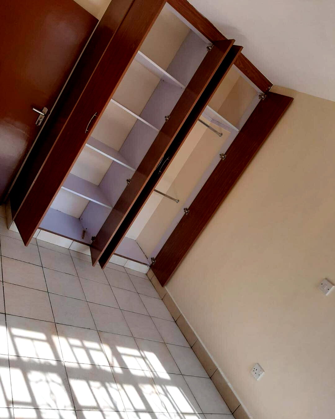 4BR Gables Park Townhouse with Clubhouse & Playground - Syokimau