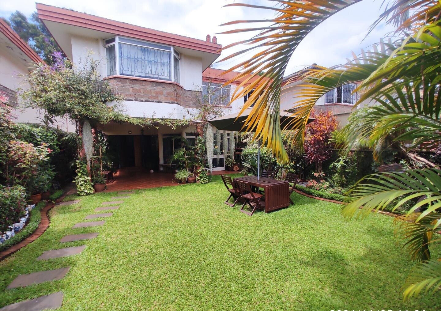 5-Bed Townhouse with Private Garden & DSQ - Kilimani