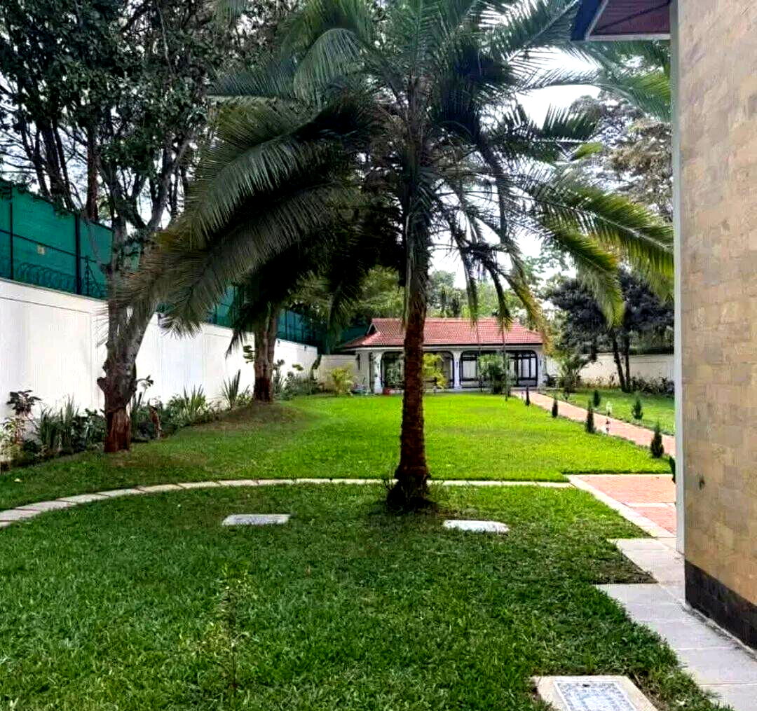 7BR Residence with Guest Wing & Sunken Lounge - Runda