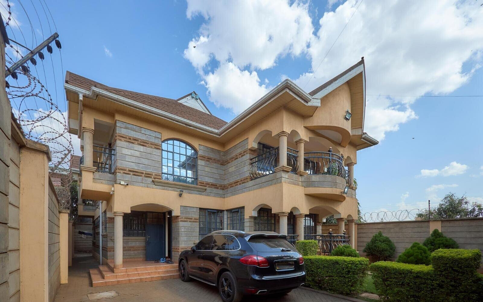 Ultra-Modern 5BR Townhouse 200m from Tarmac - Membley, Ruiru