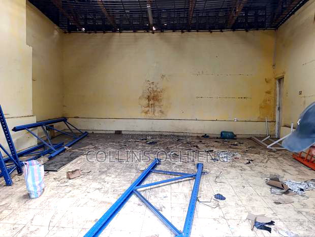 Small Warehouse (900sqft) to Let - Enterprise Rd