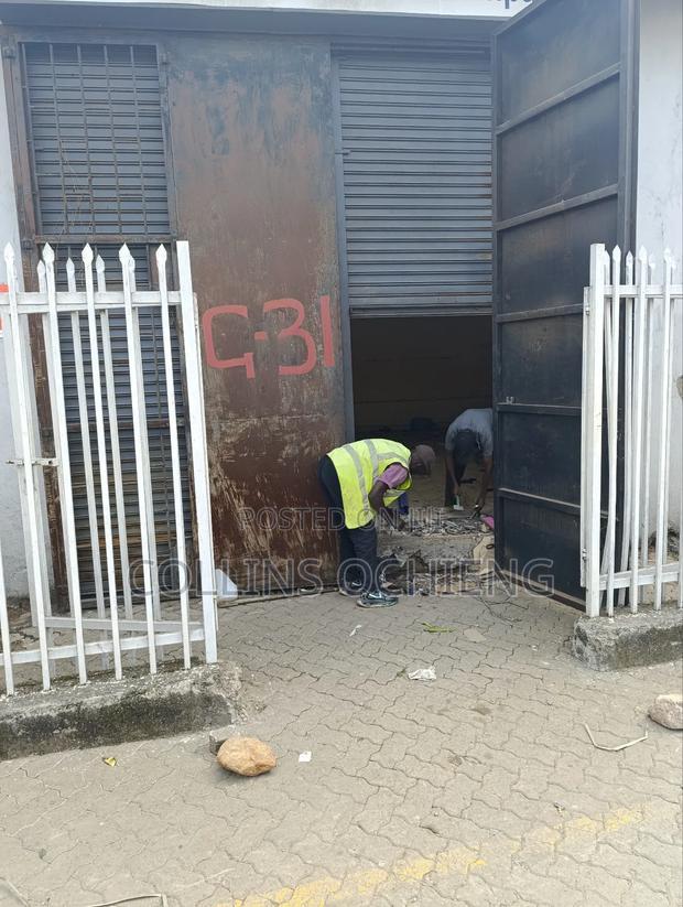 Small Warehouse (900sqft) to Let - Enterprise Rd