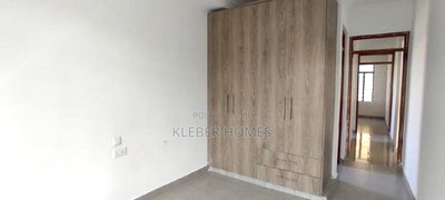 3bdrm Bungalow in Kenyatta Road for sale - Image 10