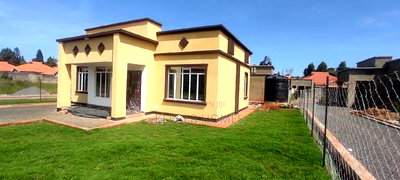 3bdrm Bungalow in Kenyatta Road for sale - Image 1