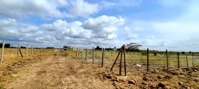 50 By 100 Plots Kitengela Plains 1,Selling For 720,000 - Image 1