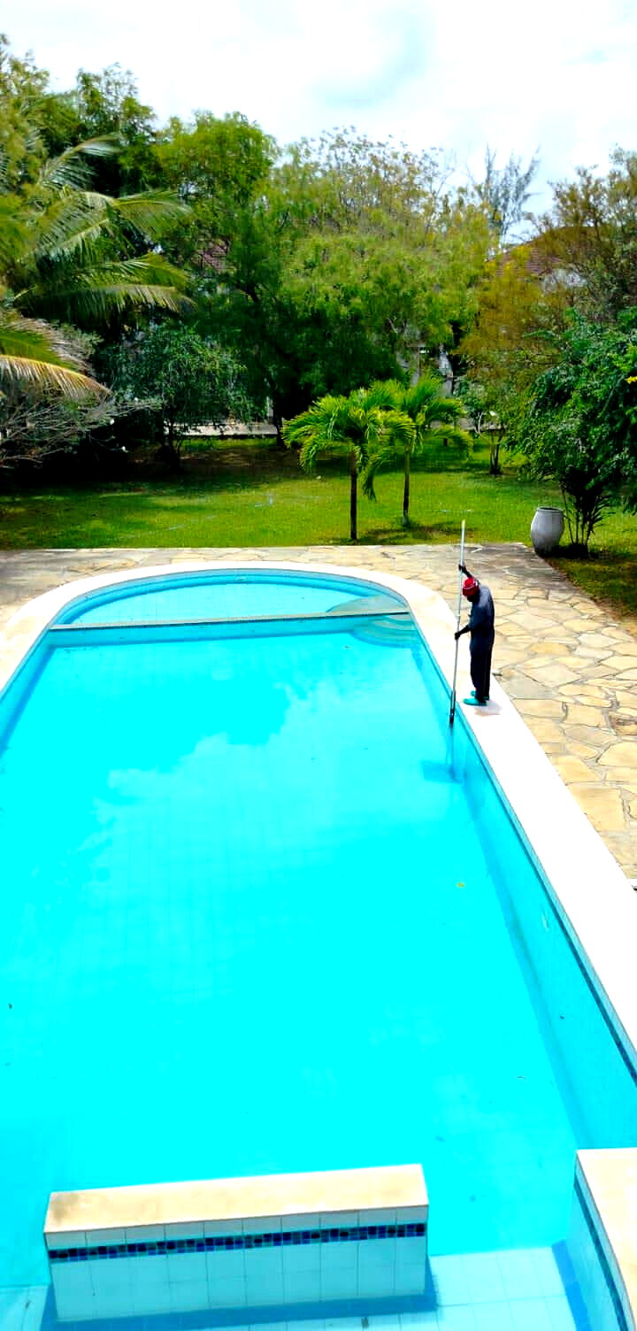 4BR All-Ensuite Townhouse with Staff Quarters & Pool – Mnarani