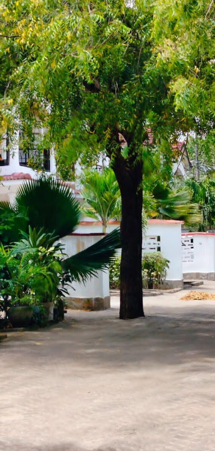 4BR All-Ensuite Townhouse with Staff Quarters & Pool – Mnarani