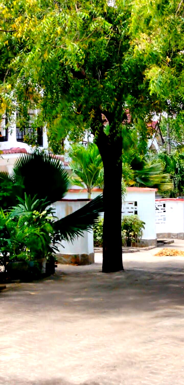 4BR All-Ensuite Townhouse with Staff Quarters & Pool – Mnarani