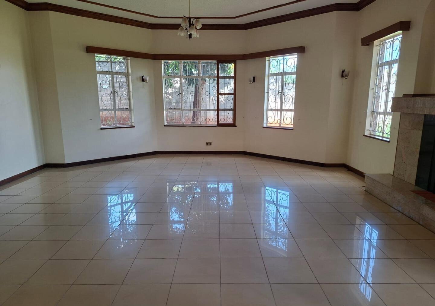 0.21 Acre 4BR Garden Home