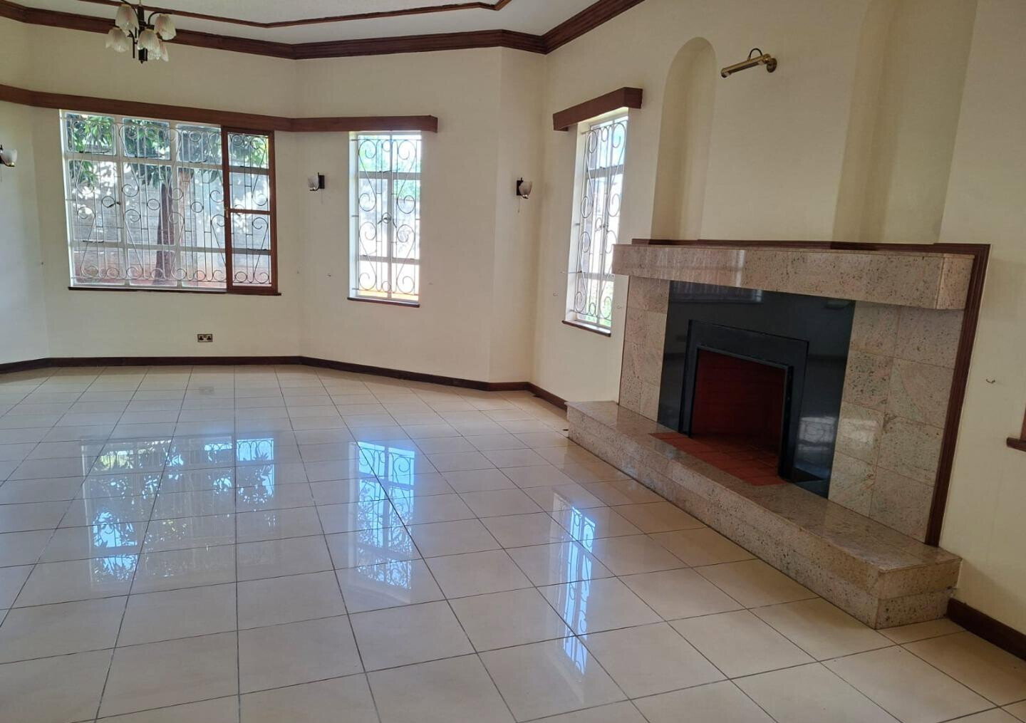 0.21 Acre 4BR Garden Home