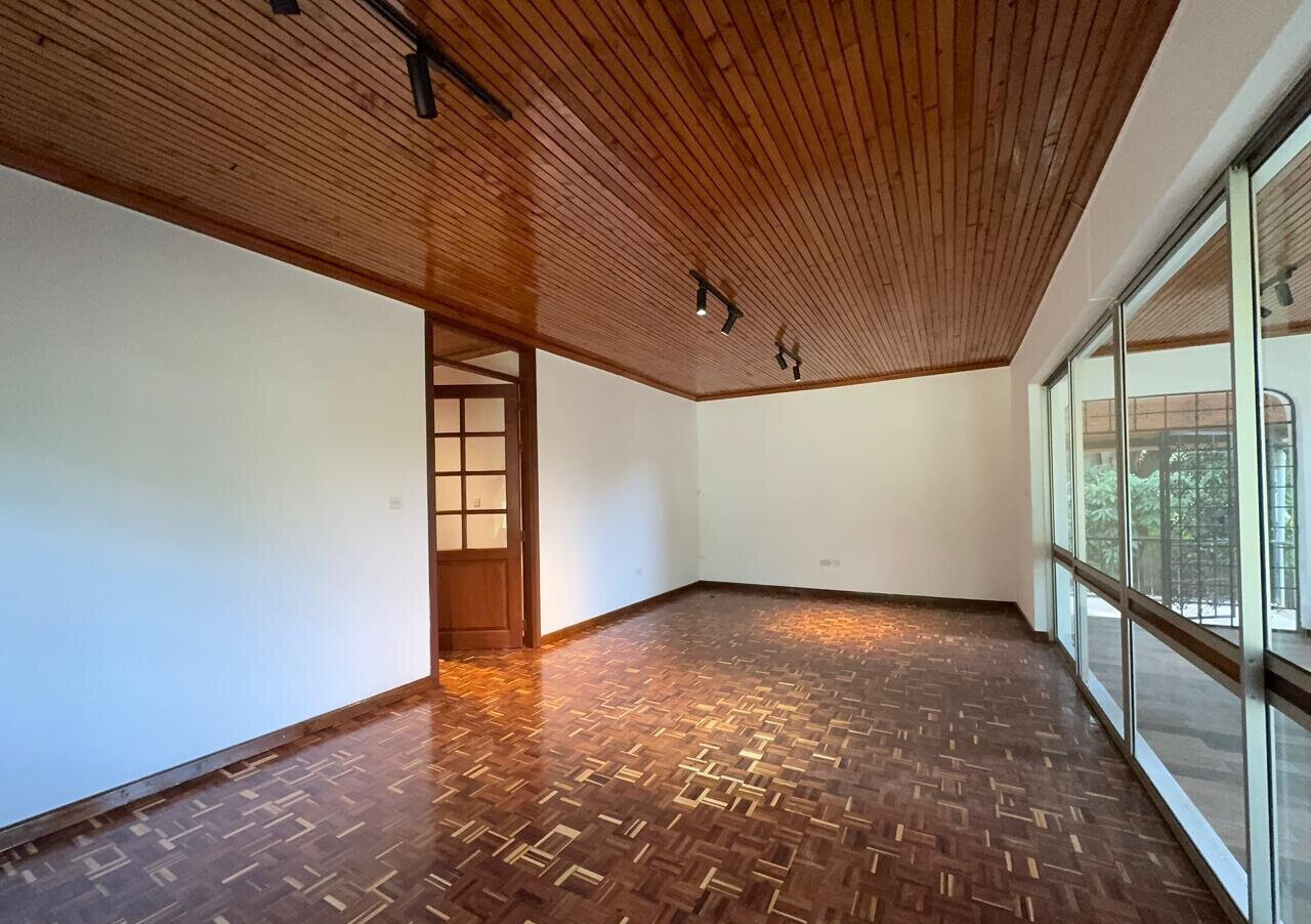 1 Acre 5BR Garden Home