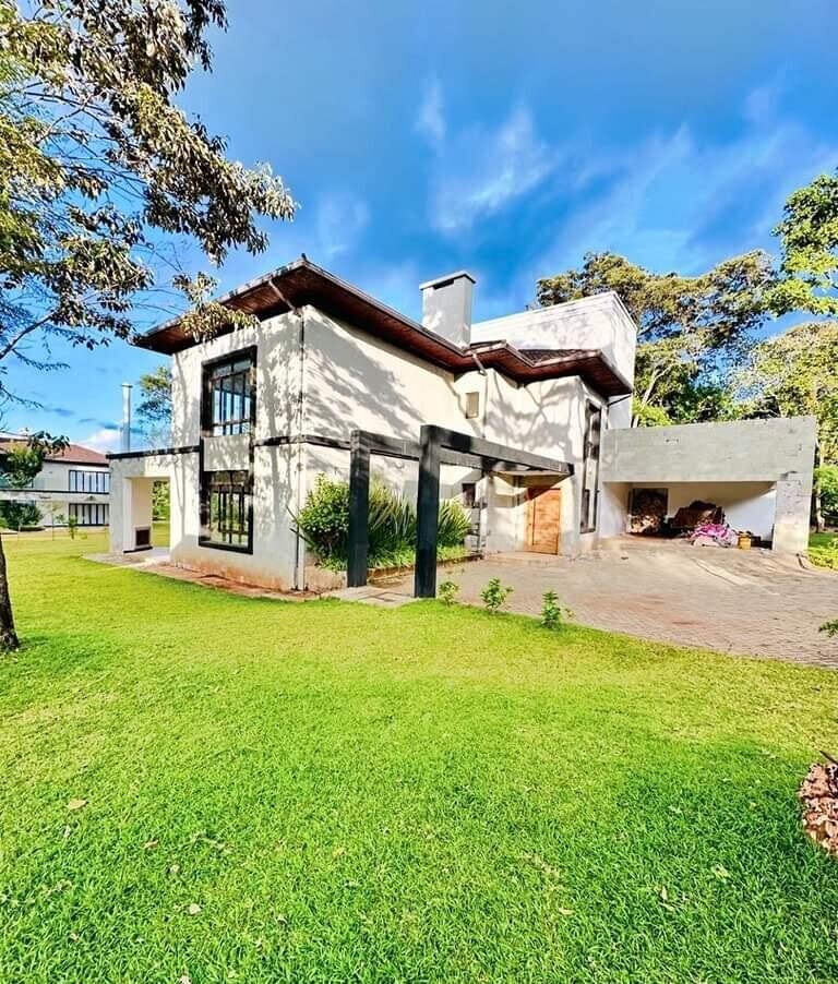 5-Ensuite Townhouse with Forest Views & Rental Income – Karen Ololua