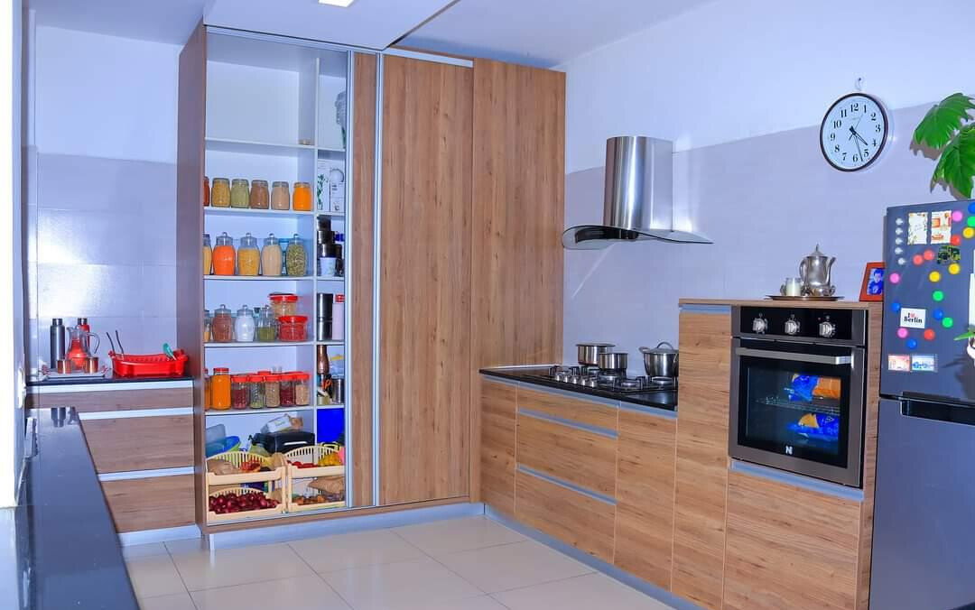 4BR Duplex with Heated Pool & Lift - Parklands