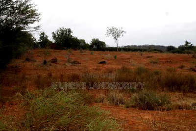 Embu County, Gitaru 4.6 Acres Farmland Next to Kengen - Image 9