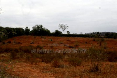 Embu County, Gitaru 4.6 Acres Farmland Next to Kengen - Image 8