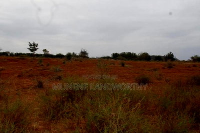 Embu County, Gitaru 4.6 Acres Farmland Next to Kengen - Image 3