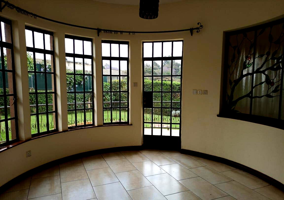 5-Bed Townhouse with Garden & Generator Backup - Westlands