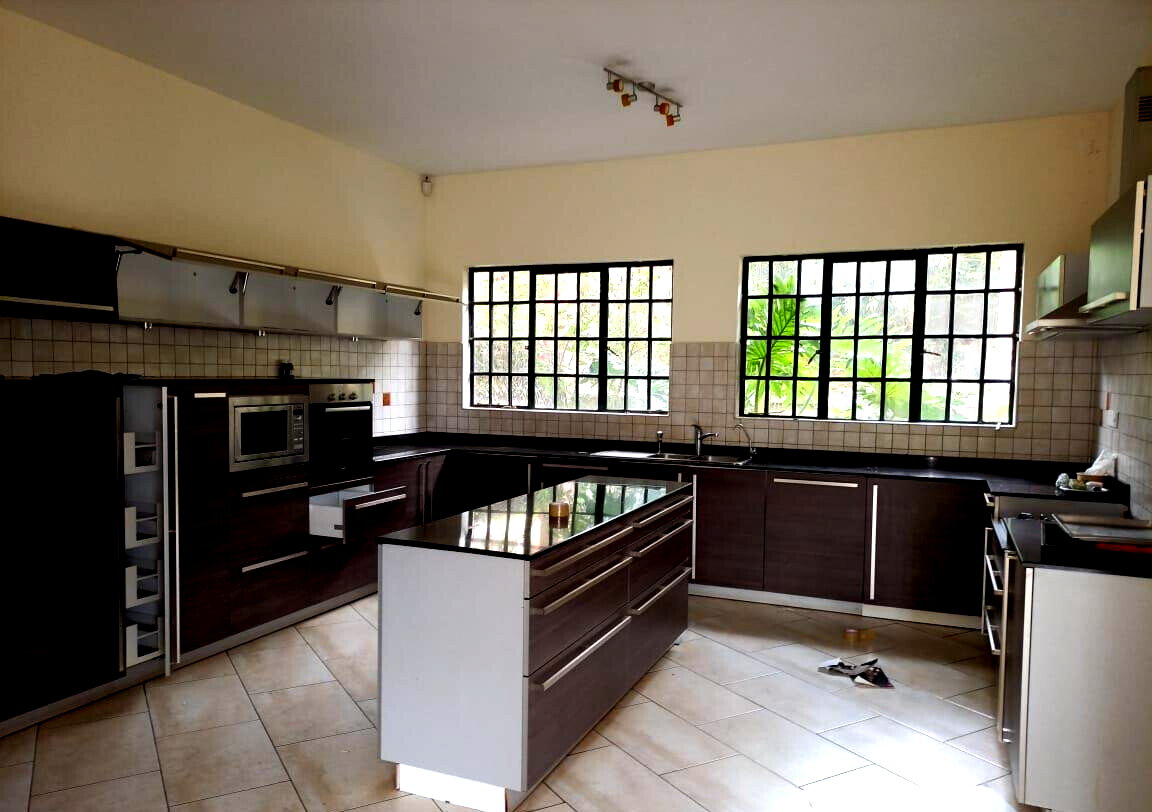 5-Bed Townhouse with Garden & Generator Backup - Westlands