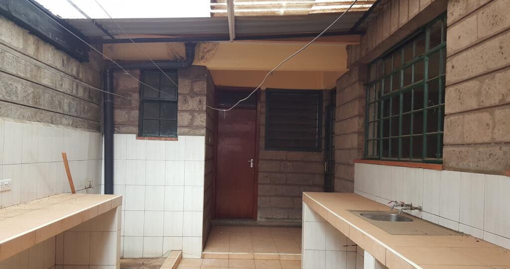 4BR All-Ensuite Townhouse with Private Garden & DSQ - Westlands