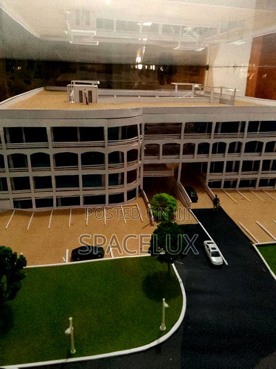 Busier Mall Shops - Image 1