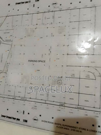 Busier Mall Shops - Image 2