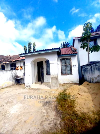 2bdrm Bungalow in Bamburi for sale - Image 2