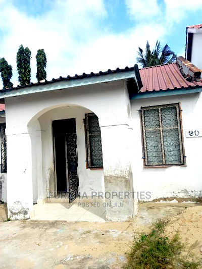 2bdrm Bungalow in Bamburi for sale - Image 1