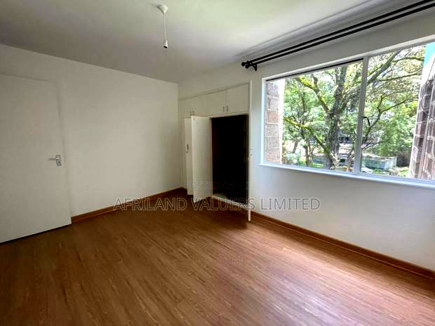 3bdrm Apartment in Upperhill for rent