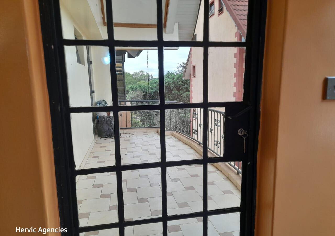 3BR Family Home with Backup Power & Ample Parking - Kileleshwa