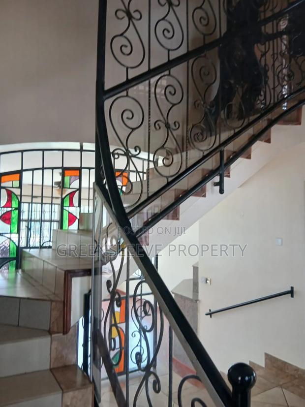 5bdrm Villa in Runda for rent