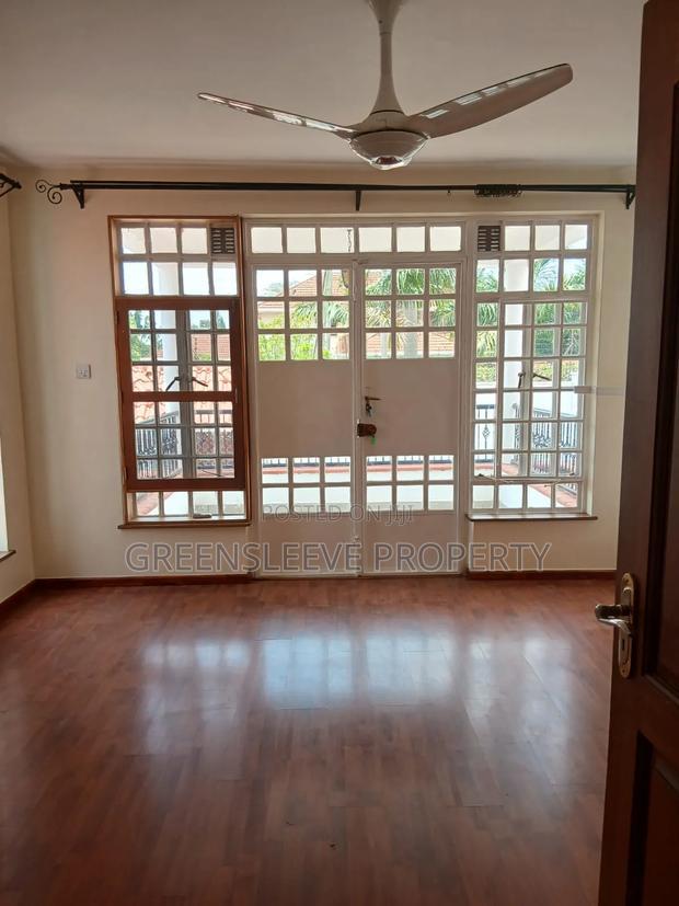 5bdrm Villa in Runda for rent