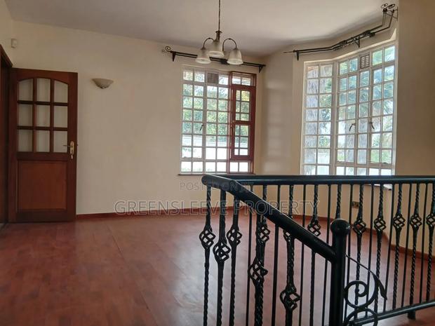 5bdrm Villa in Runda for rent