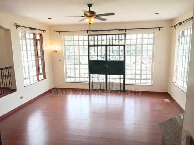 5bdrm Villa in Runda for rent