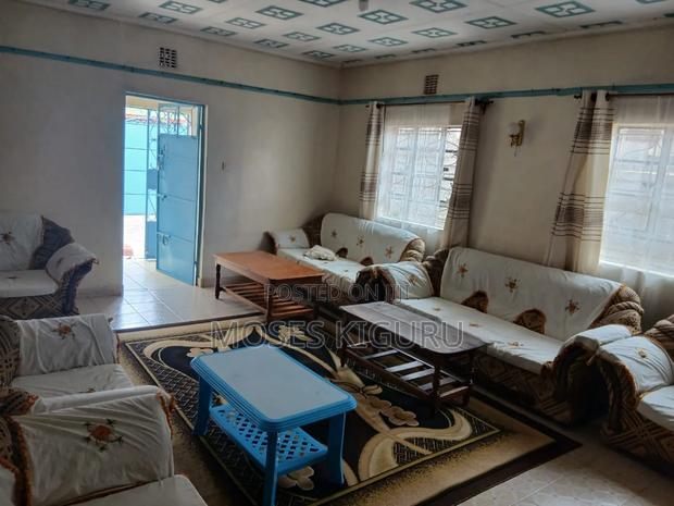 3bdrm Bungalow in Kenyatta Road Estate for sale