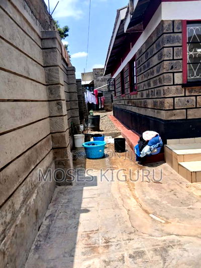 3bdrm Bungalow in Kenyatta Road Estate for sale - Image 4