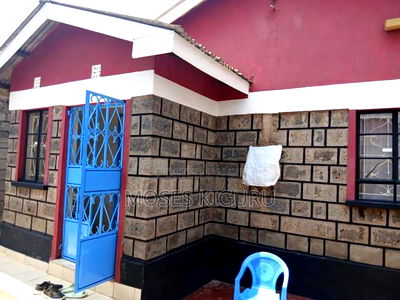 3bdrm Bungalow in Kenyatta Road Estate for sale - Image 9