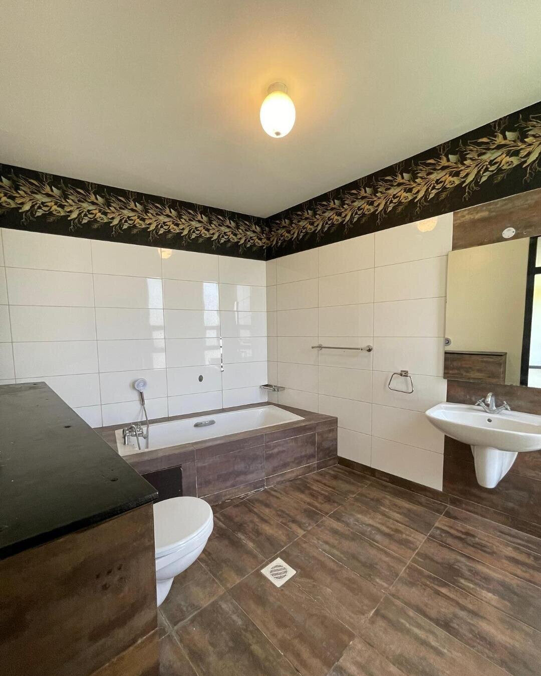 5-Bed Townhouse with Artificial Lake & Pool – Karen