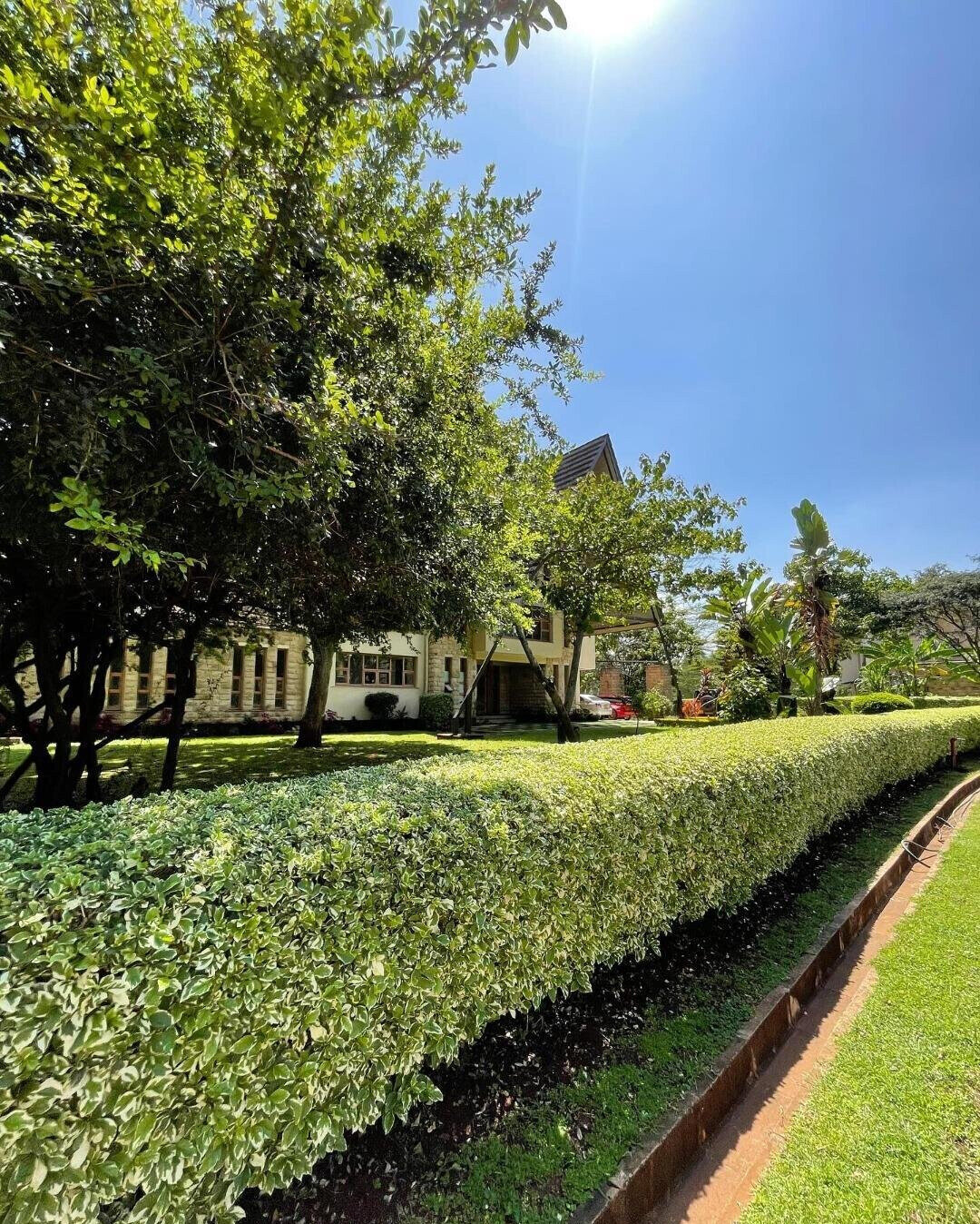 5-Bed Townhouse with Artificial Lake & Pool – Karen