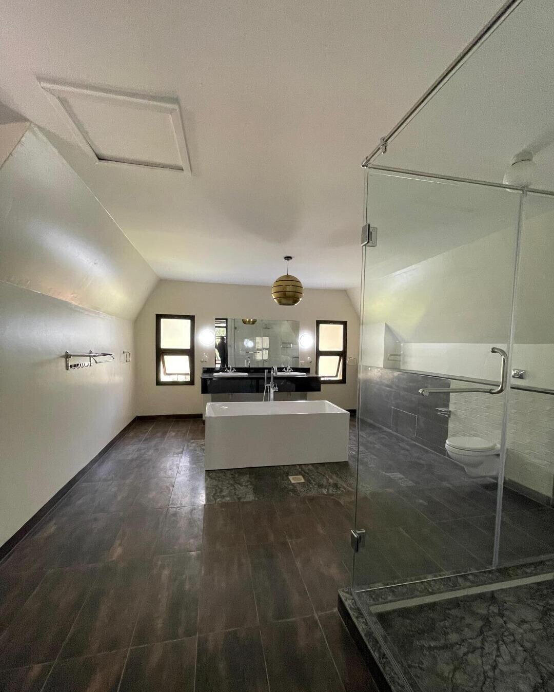 5-Bed Townhouse with Artificial Lake & Pool – Karen