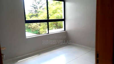 2bdrm Apartment in Parklands for rent - Image 5